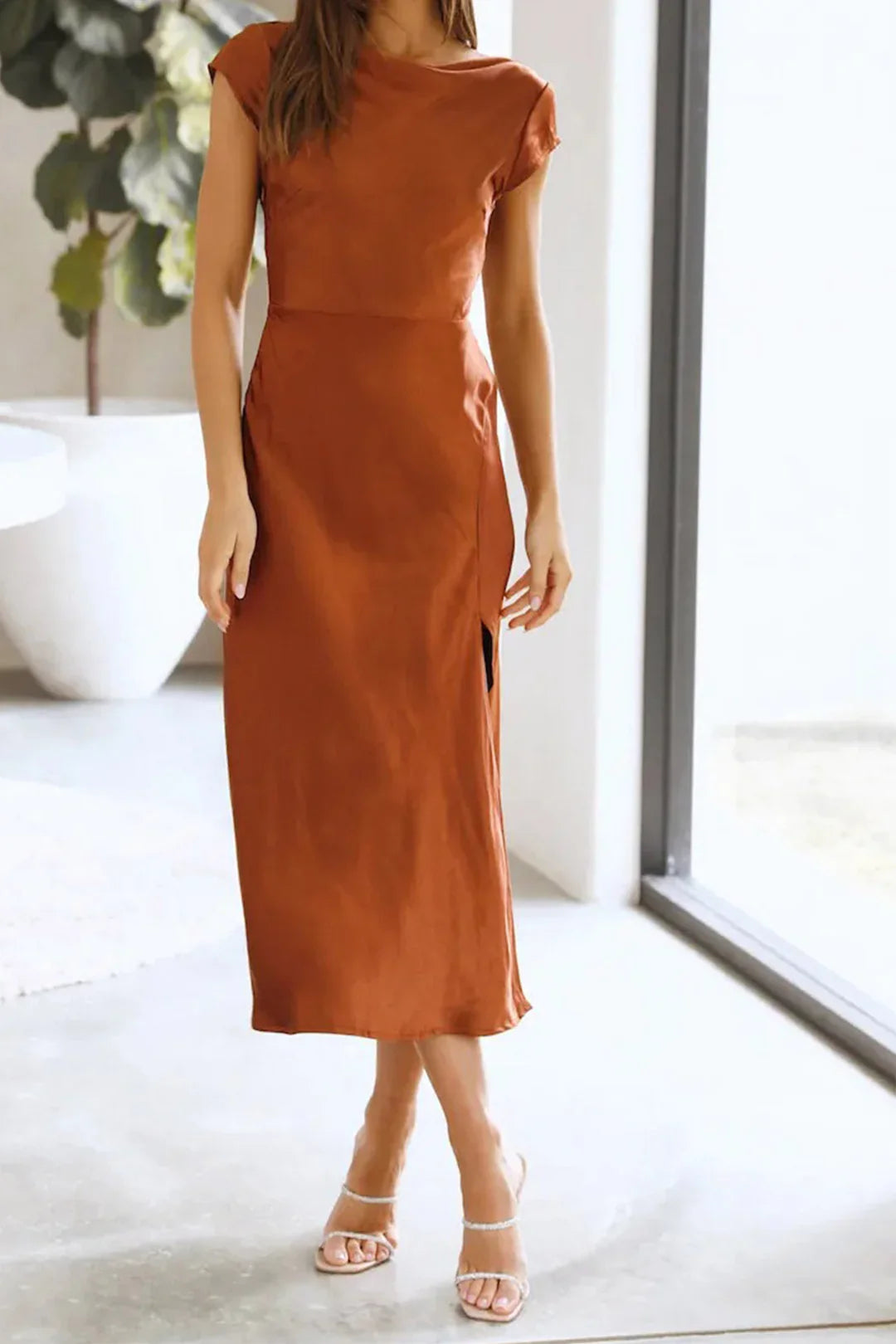 Drune - Elegantes Slik-Kleid