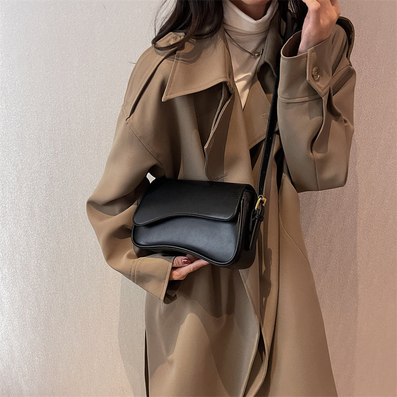 Drune | Vintage Leder Crossbody-Taschen Kleine Umhängetasche Stilvolle Armpit Handtaschen und Geldbörsen