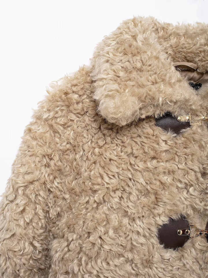 Drune | Teddyjacke für Damen mit Keren Schnallenverschluss