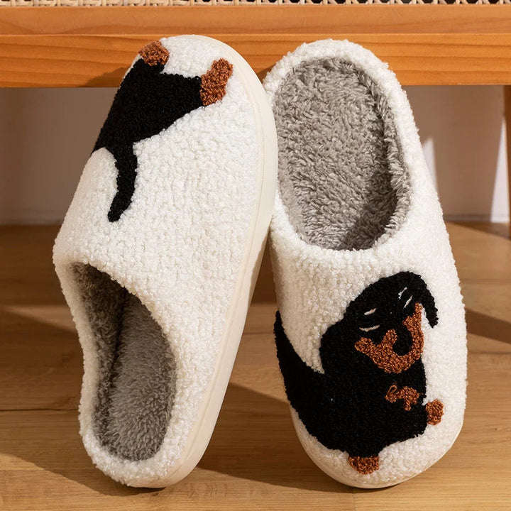 Drune | Damen Slipper Kleine Schwarze Hund Weiche Plüsch Hausschuhe