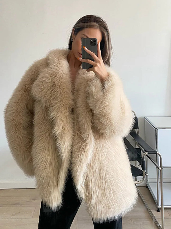Drune - Schlanker Faux Fur Mantel