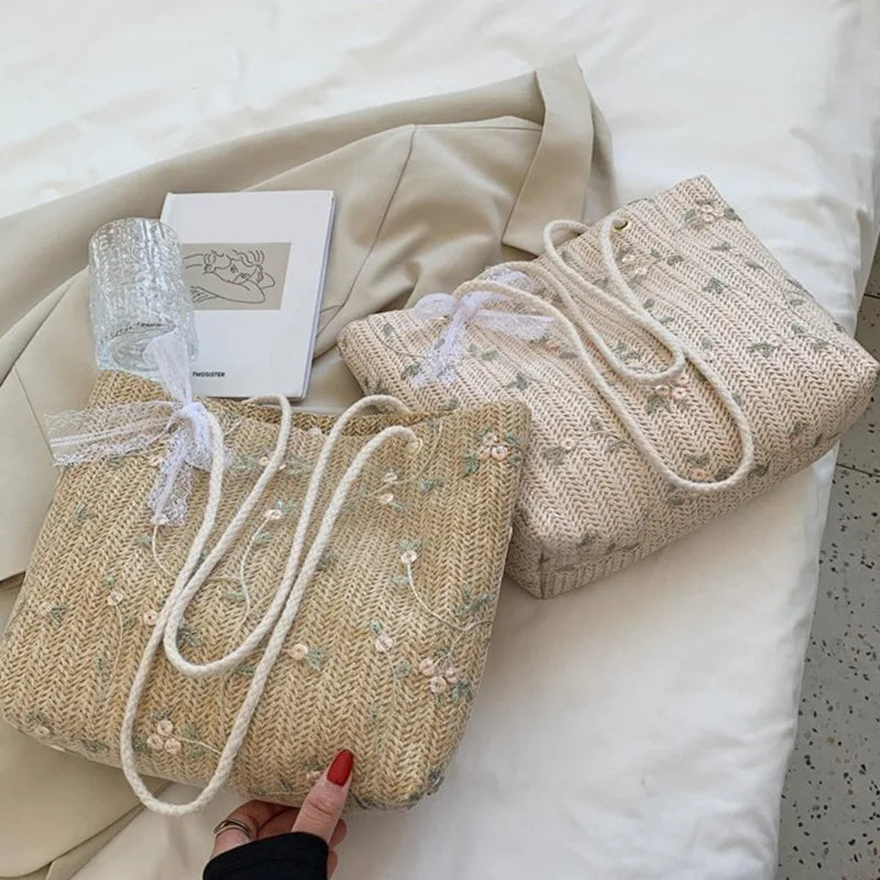 Drune Sommer Tasche | Moderne Damen-Midi-Handtasche mit Blumenprint und Spitzen-Schleife