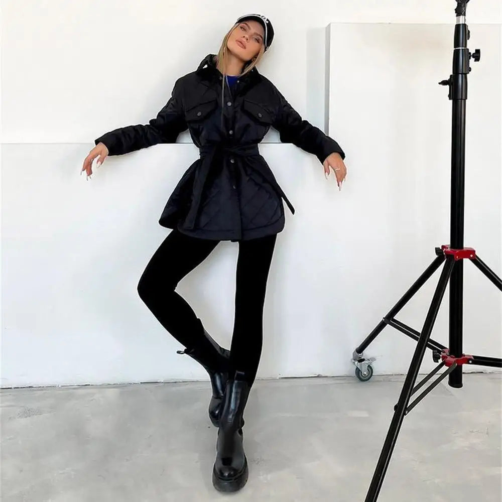 Drune | Klassische gesteppte Jacke mit Druckknöpfen
