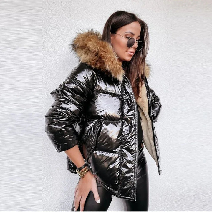 Drune | Pufferjacke mit Pelzhut und metallischem Reißverschluss für Frauen