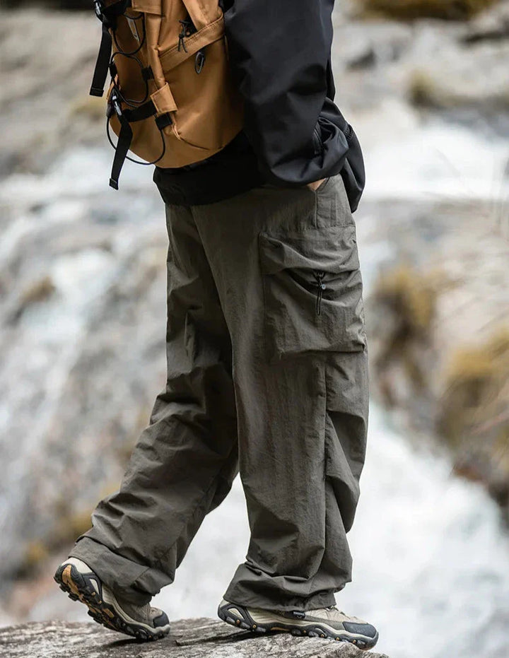 Drune Herren Cargohose mit seitlichen Taschen und weiter Passform