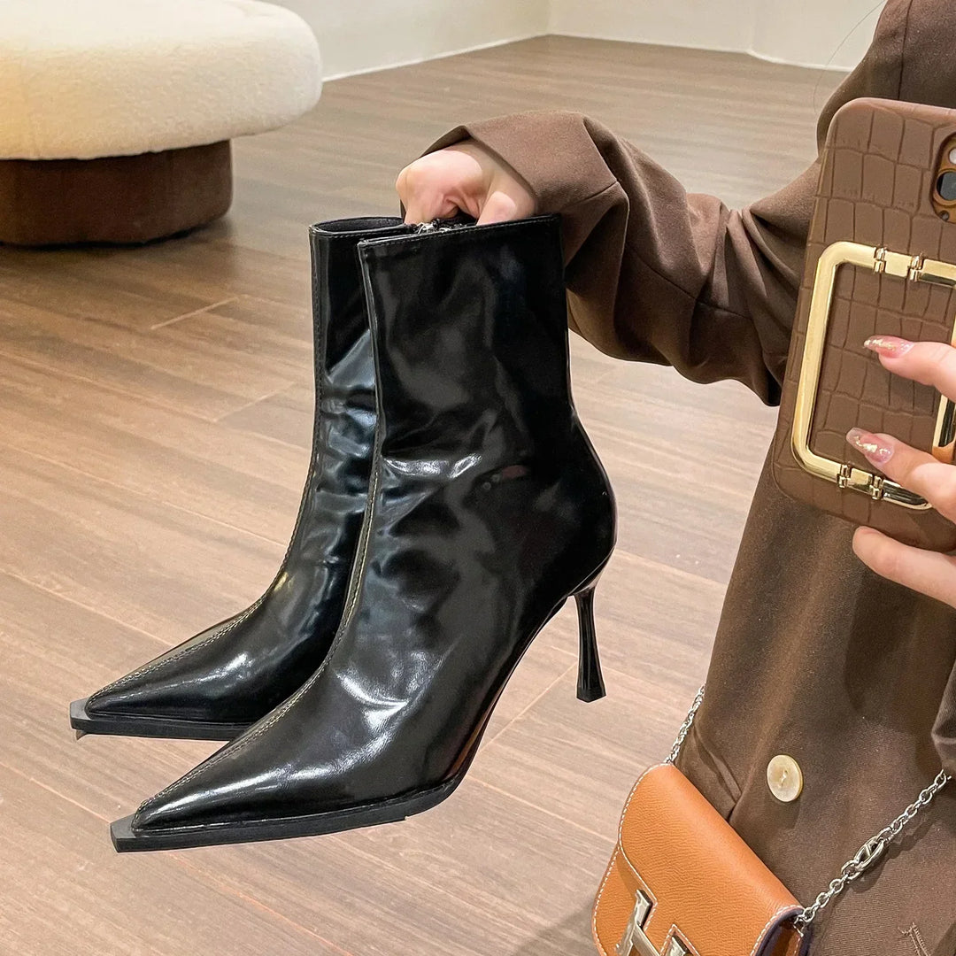 Drune | Elegante Party-Stiefel mit spitzem Zeh für einen schicken Abend