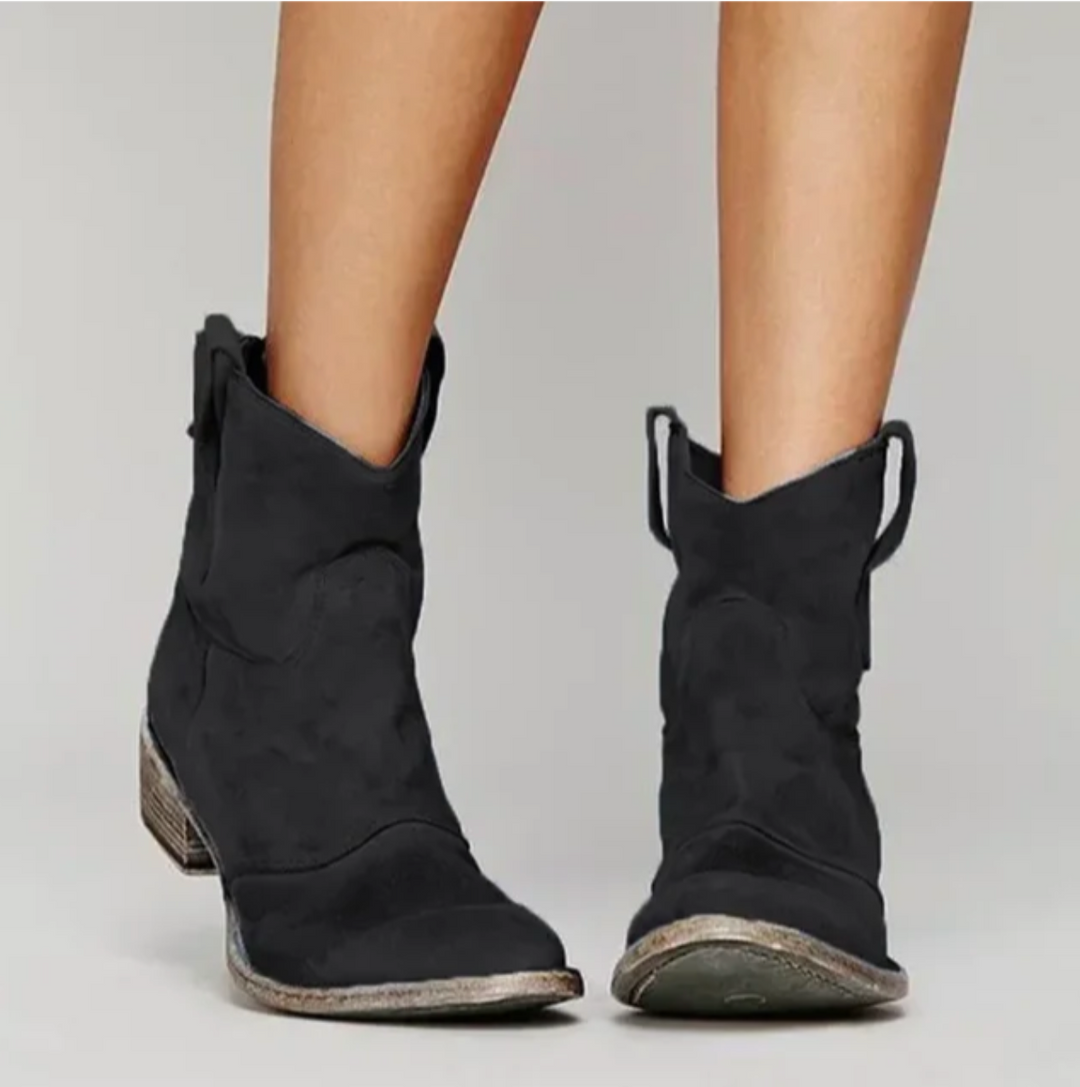 Drune | Western Inspirierte Wildlederstiefeletten