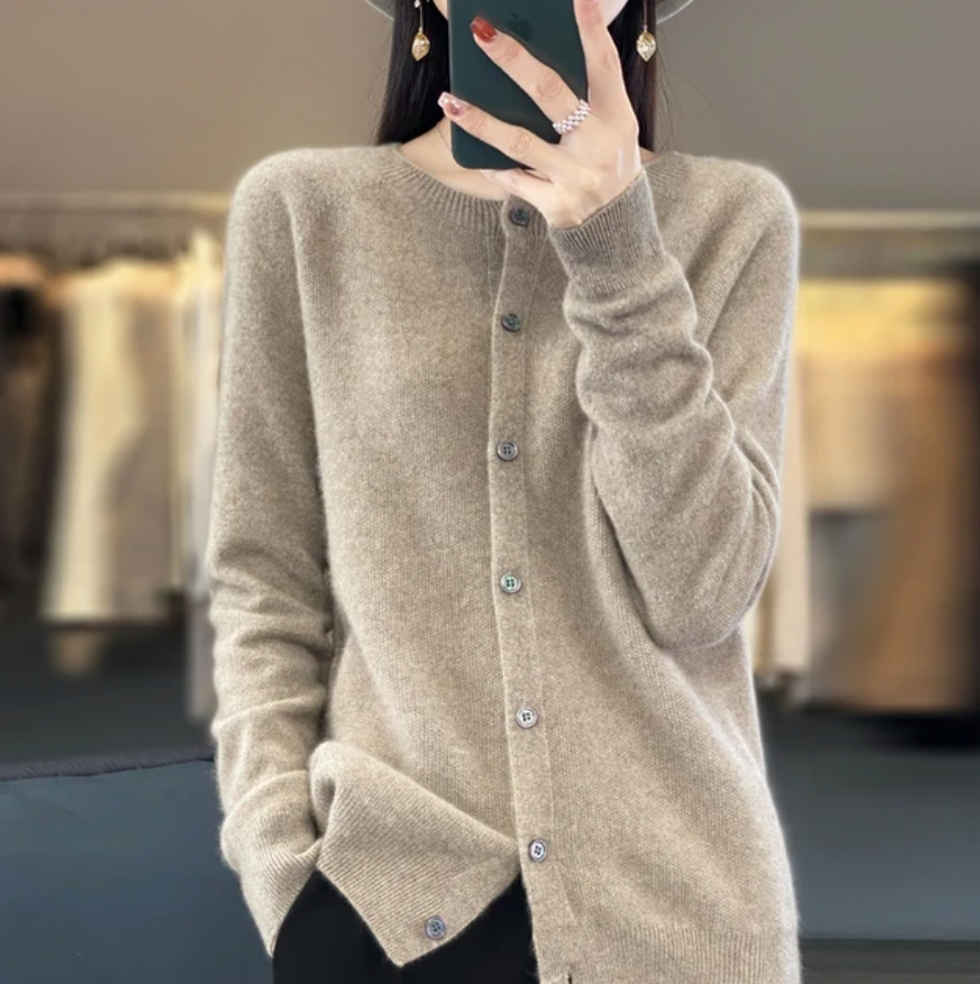 Drune | Klassische Wollstrickjacke