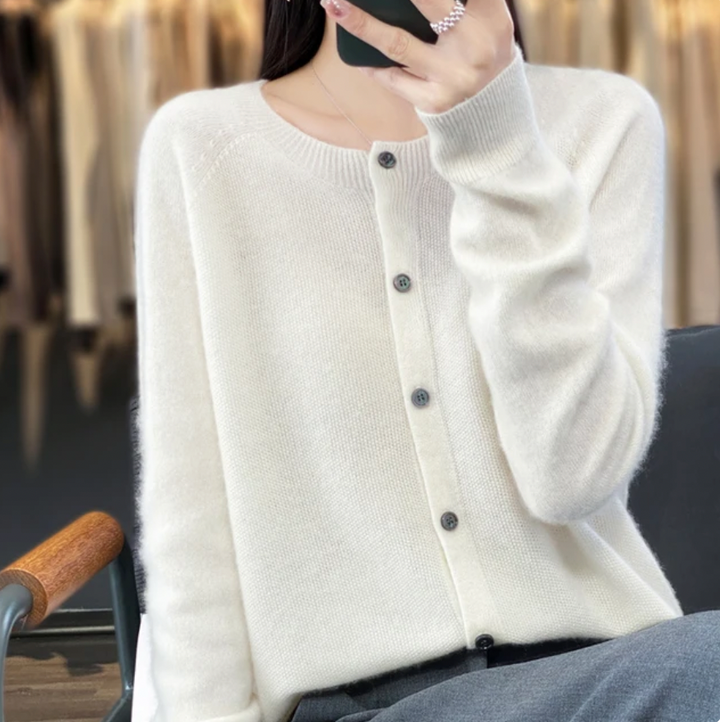 Drune | elegante Damenstrickjacke für ultimativen Komfort