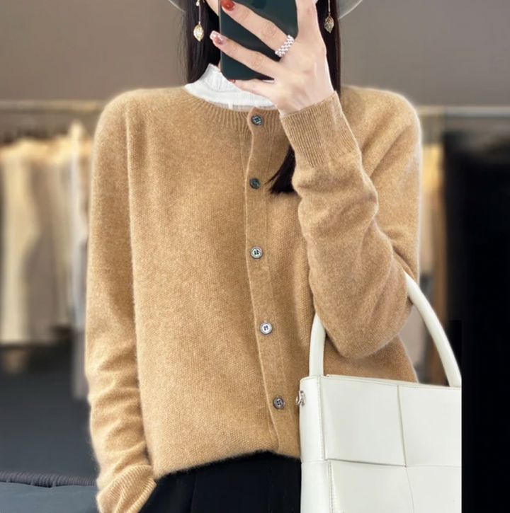 Drune | Klassische Wollstrickjacke