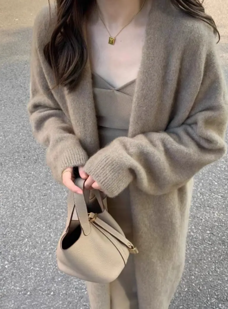 Damen Oversize-Strickmantel aus weicher Wolle