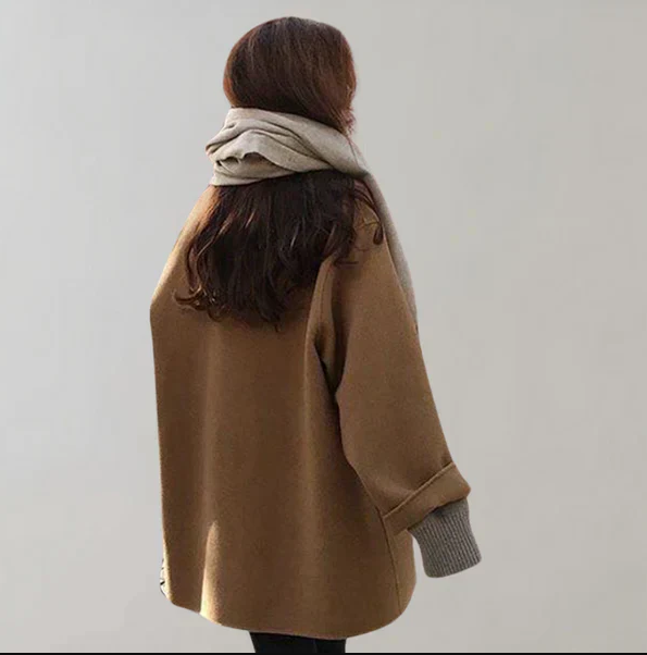 Drune | Zeitlos Elegant Geschnittene Damenjacke