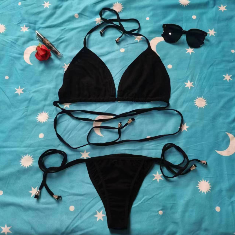 Drune Bikini mit Spitze – Keine Bräunungsstreifen, nur heiße Kurven