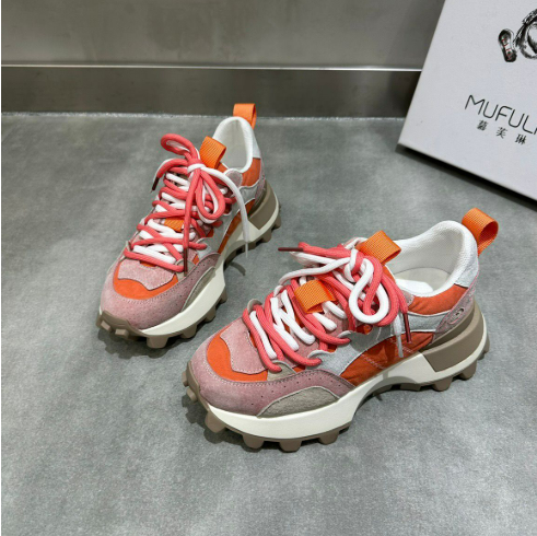 Drune | Legere Sportschuhe für Frauen