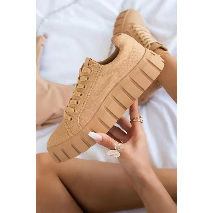 Modische orthopädische Damenschuhe mit Plateausohle