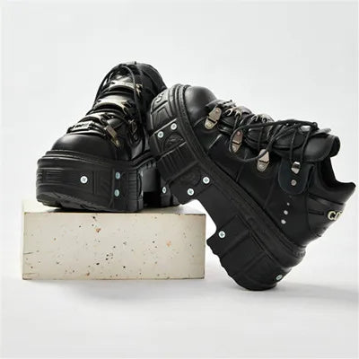 Drune | Fashion Frauen Ankle Boots Damen Dünne Absätze Runde Spitze Schnürsenkel Metall Dekoration Sneakers Fräulein Nieten Punk Gothic Rock Schuhe
