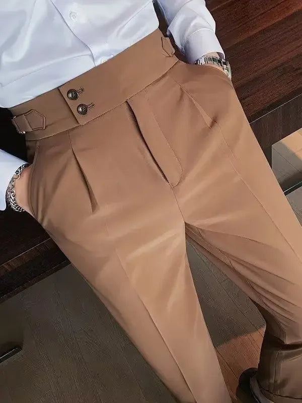 Drune | Chic Hochtaillierte Chinohose