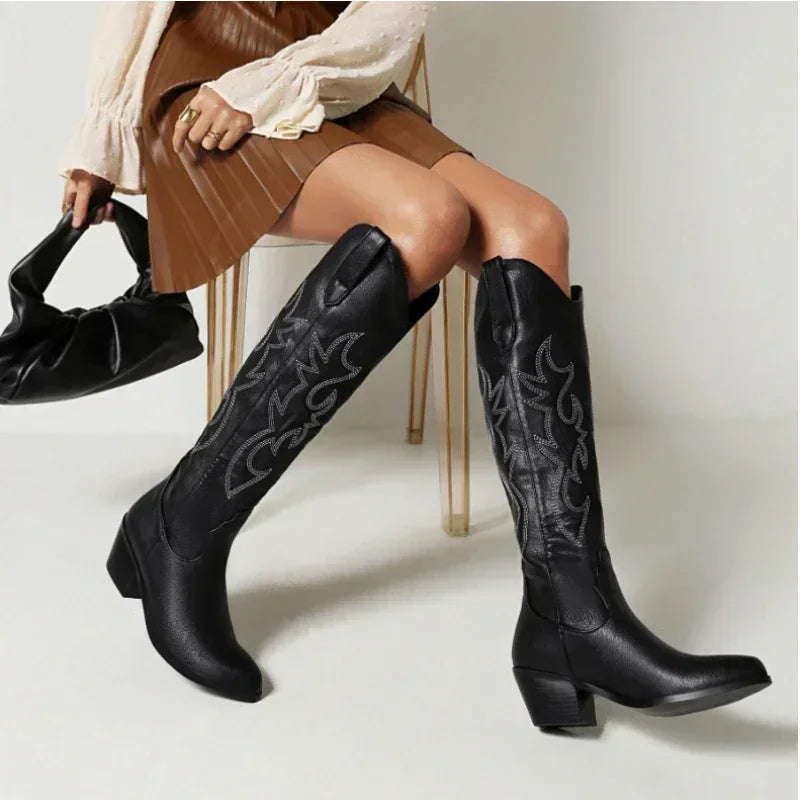 Drune | Wildleder Kniehohe Cowboystiefel Frühlingskollektion