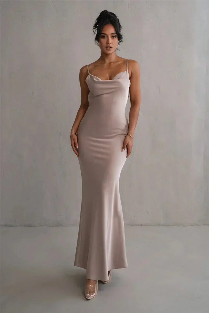 Drune | Satin Kleid mit Blumen