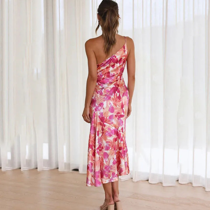 Das Kleid mit den freien Schultern