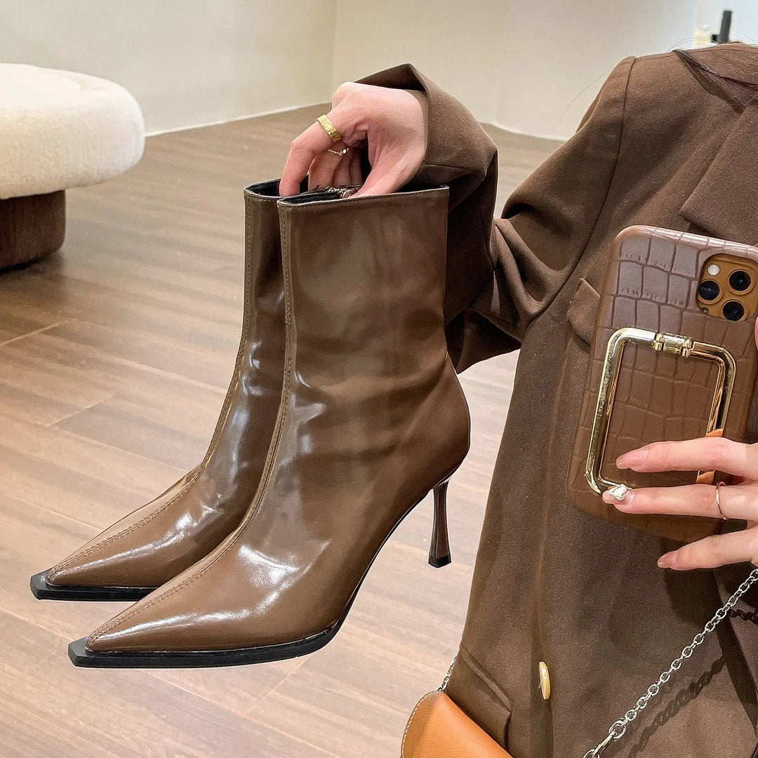 Drune | Elegante Party-Stiefel mit spitzem Zeh für einen schicken Abend