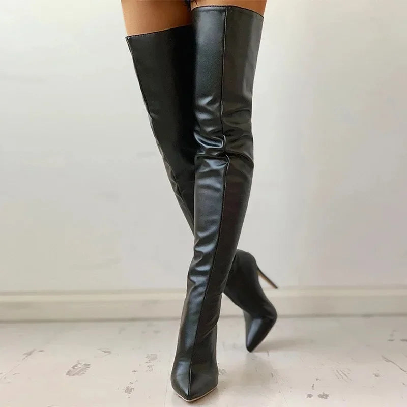 Drune | Die Kniehohe Absatzstiefel