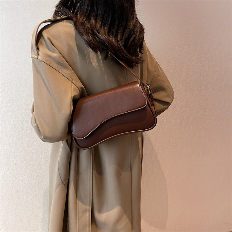 Drune | Vintage Leder Crossbody-Taschen Kleine Umhängetasche Stilvolle Armpit Handtaschen und Geldbörsen