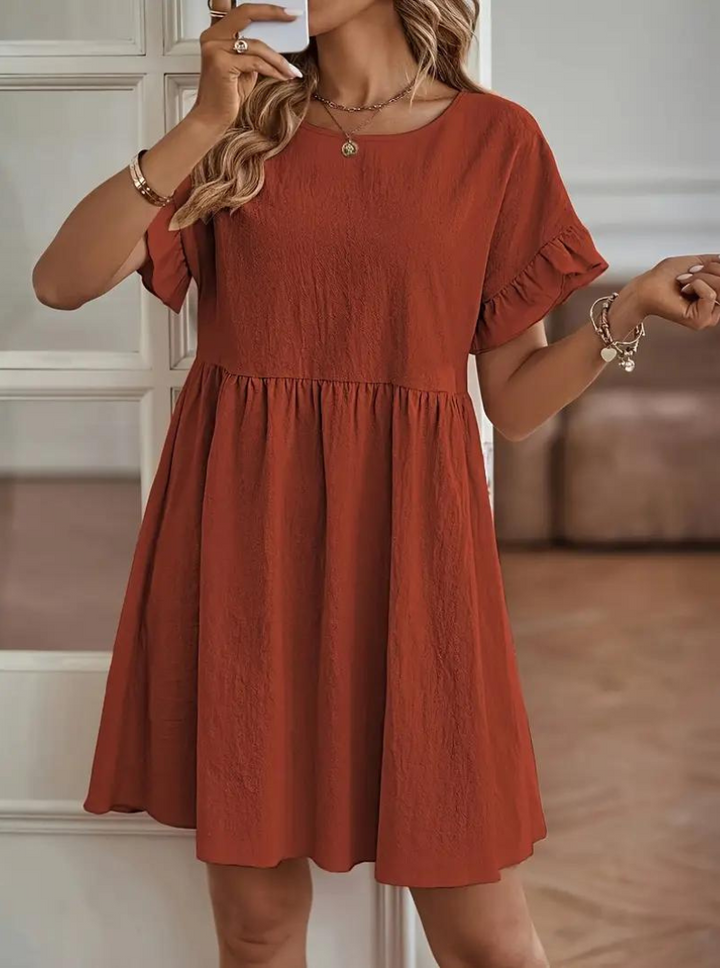 Drune | Loose Fit Kurze Ärmel Rüschenkleid Kurzes Kleid