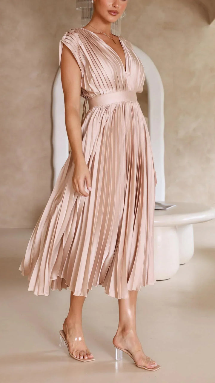 Drune | Elektrisch Plissiertes, Elegantes Ärmelloses Kleid