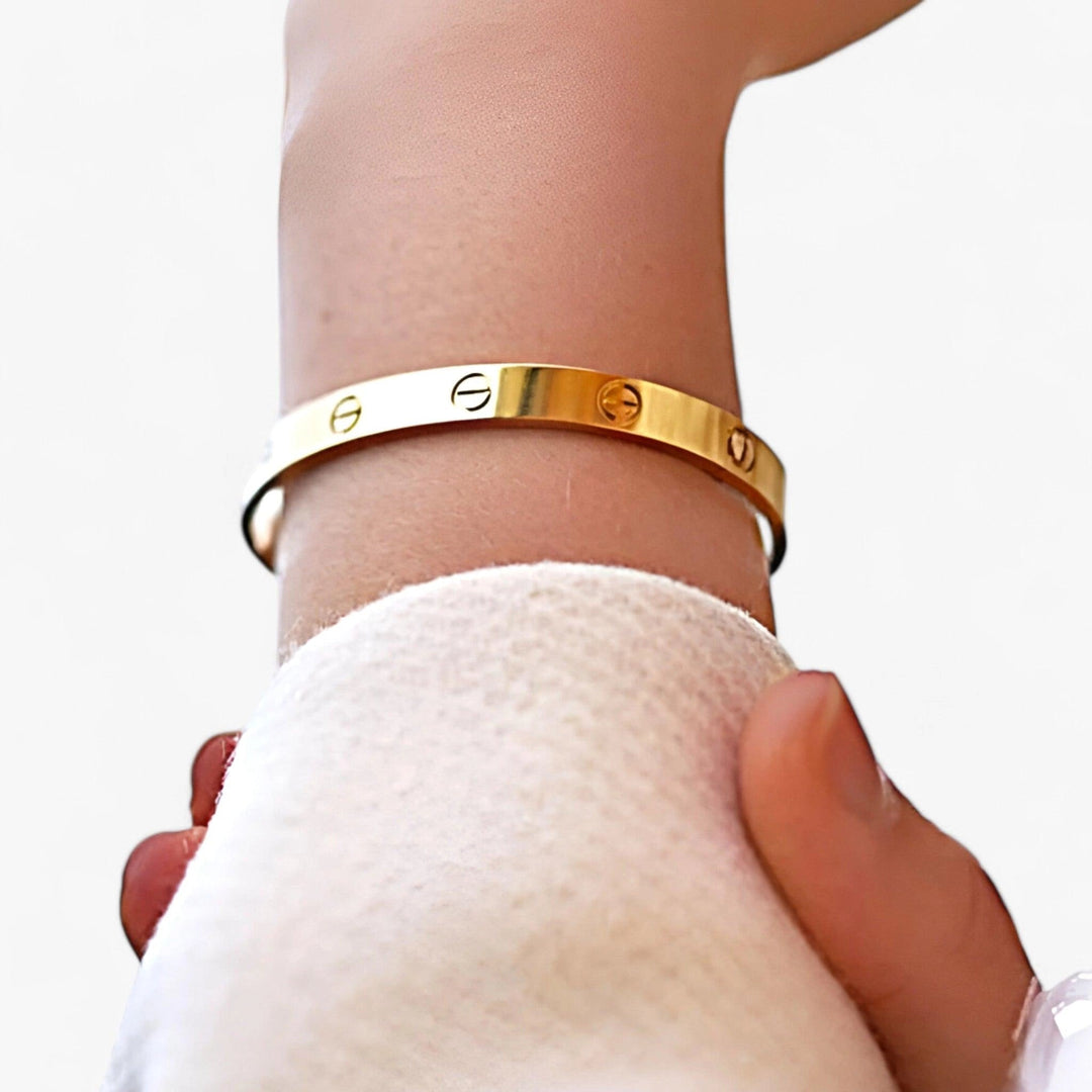 Drune Gold Armreif - Luxus, Elegant & Unisex Schmuck