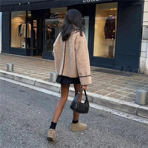 Drune | Beige Kurz Jacke Aus Kunstfell Damenjacke