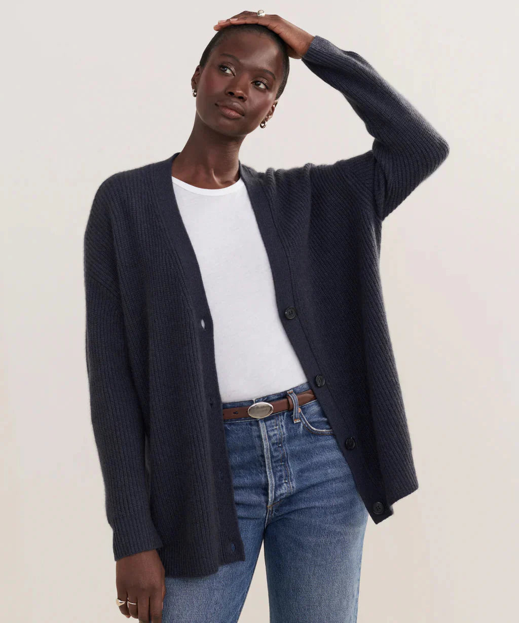 Drune | Übergroße Strickjacke Damen Strickjacke aus Kaschmir mit V Ausschnitt und Knöpfen