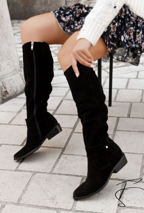 Drune | legere kniehohe Damen-Cowboystiefel aus Wildleder unter dem Knie