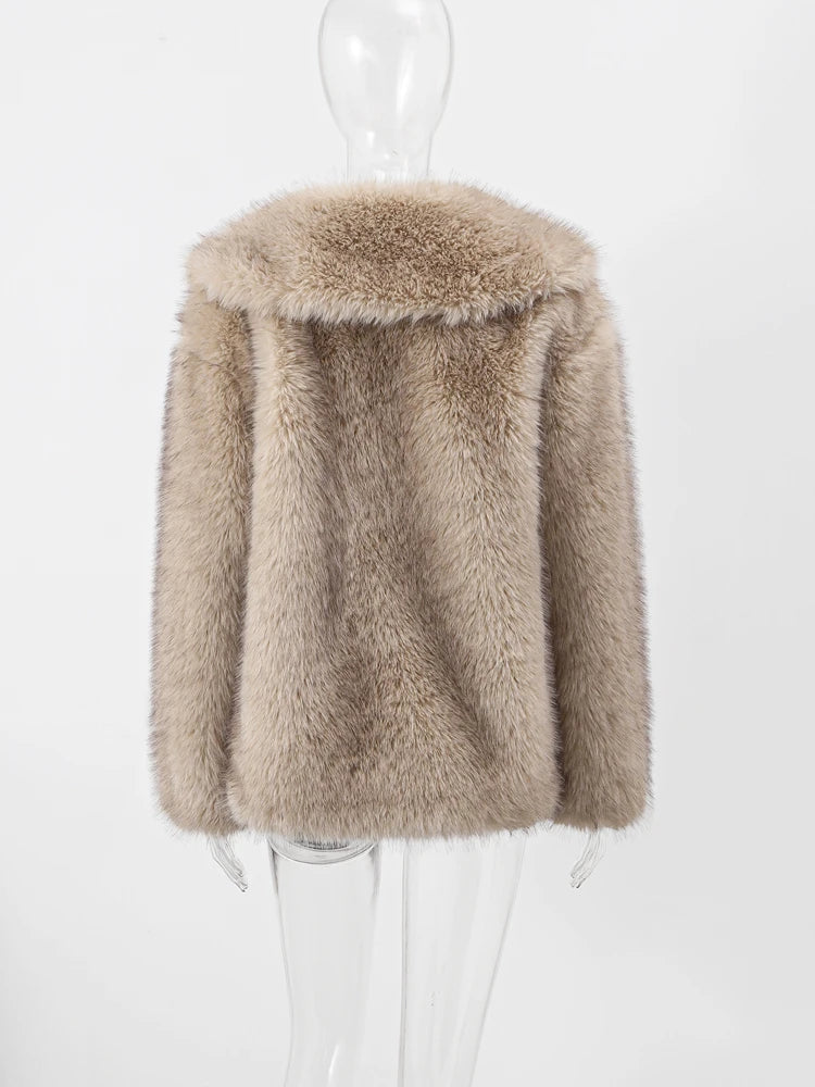 Drune | Noble Damen Pelzmantel mit zeitloser Eleganz - Winter 2024