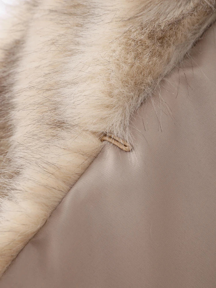 Drune | Noble Damen Pelzmantel mit zeitloser Eleganz - Winter 2024