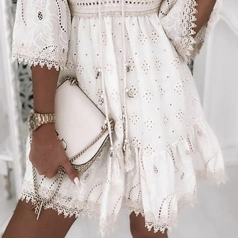 Drune | Boho-Spitzenbesticktes Kleid mit Ausladenden Ärmeln für Damen