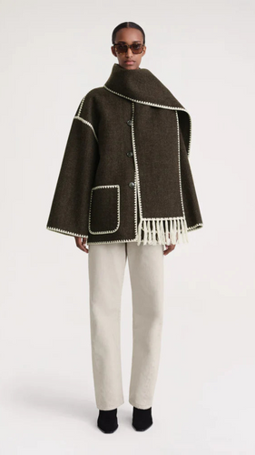 Drune | Schmal Geschnitten Winter Jacke mit Schal Damen