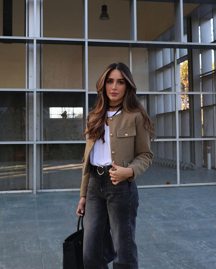 Drune | Kurzgeschnittene Wolljacke Blazer mit Knopf und Taschen Detail