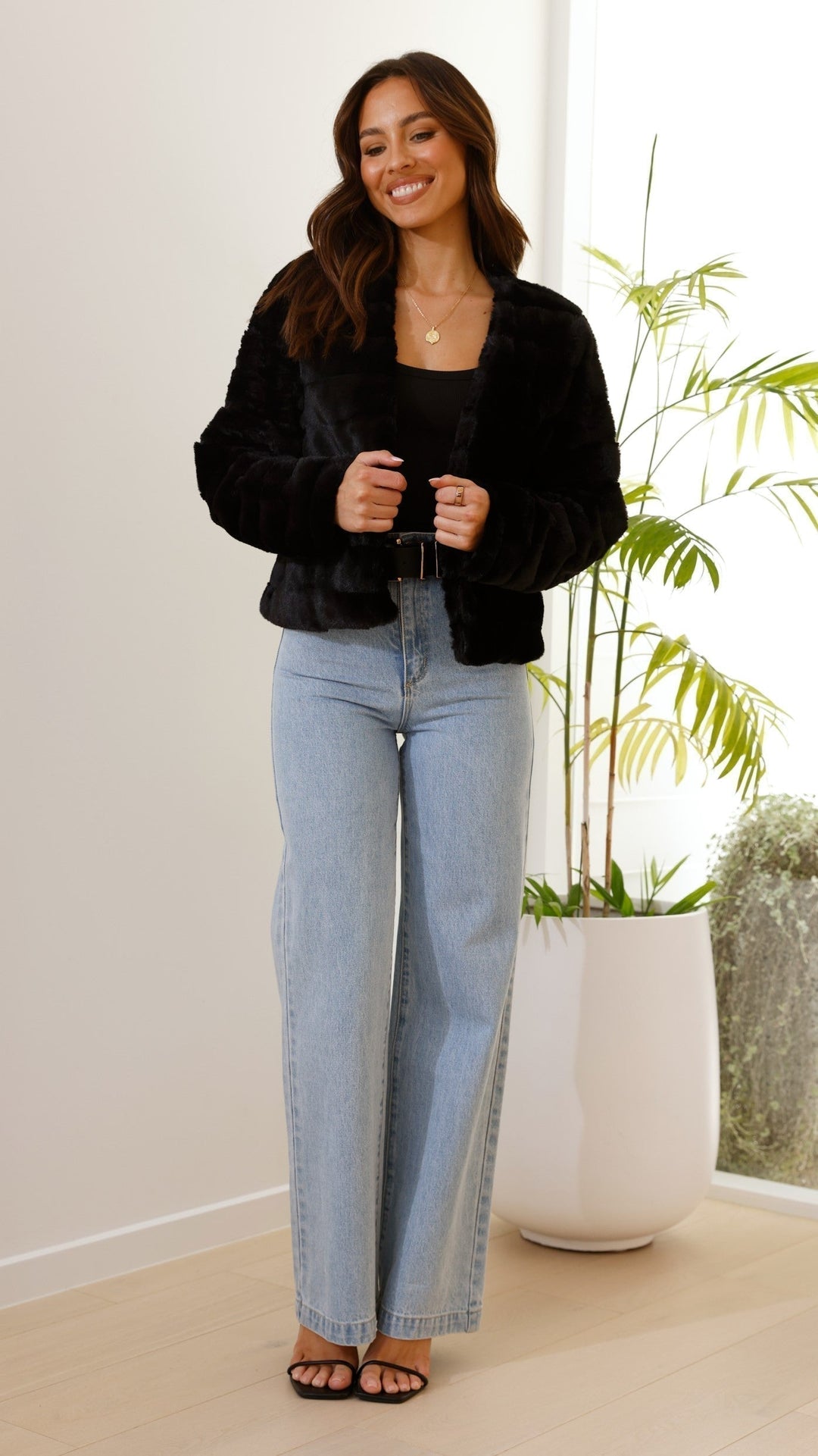 Drune | Gestepptes Kunstpelz-Cropped-Jacke mit Offener Vorderseite - Strukturiert Passform für Stilvollen Komfort