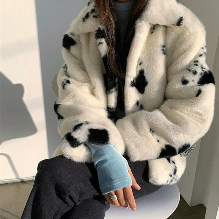 Drune | Damen Luxuriöse Pelzjacke mit Elegantem Schnitt