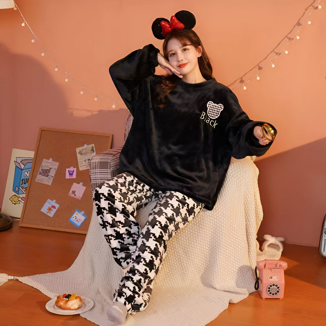 Drune | Kuscheliges Fleece-Pyjama-Set