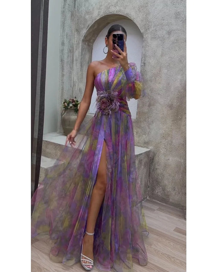 Drune | Langarmkleid mit atmungsaktivem Stoff und schmeichelnder Silhouette für Frauen