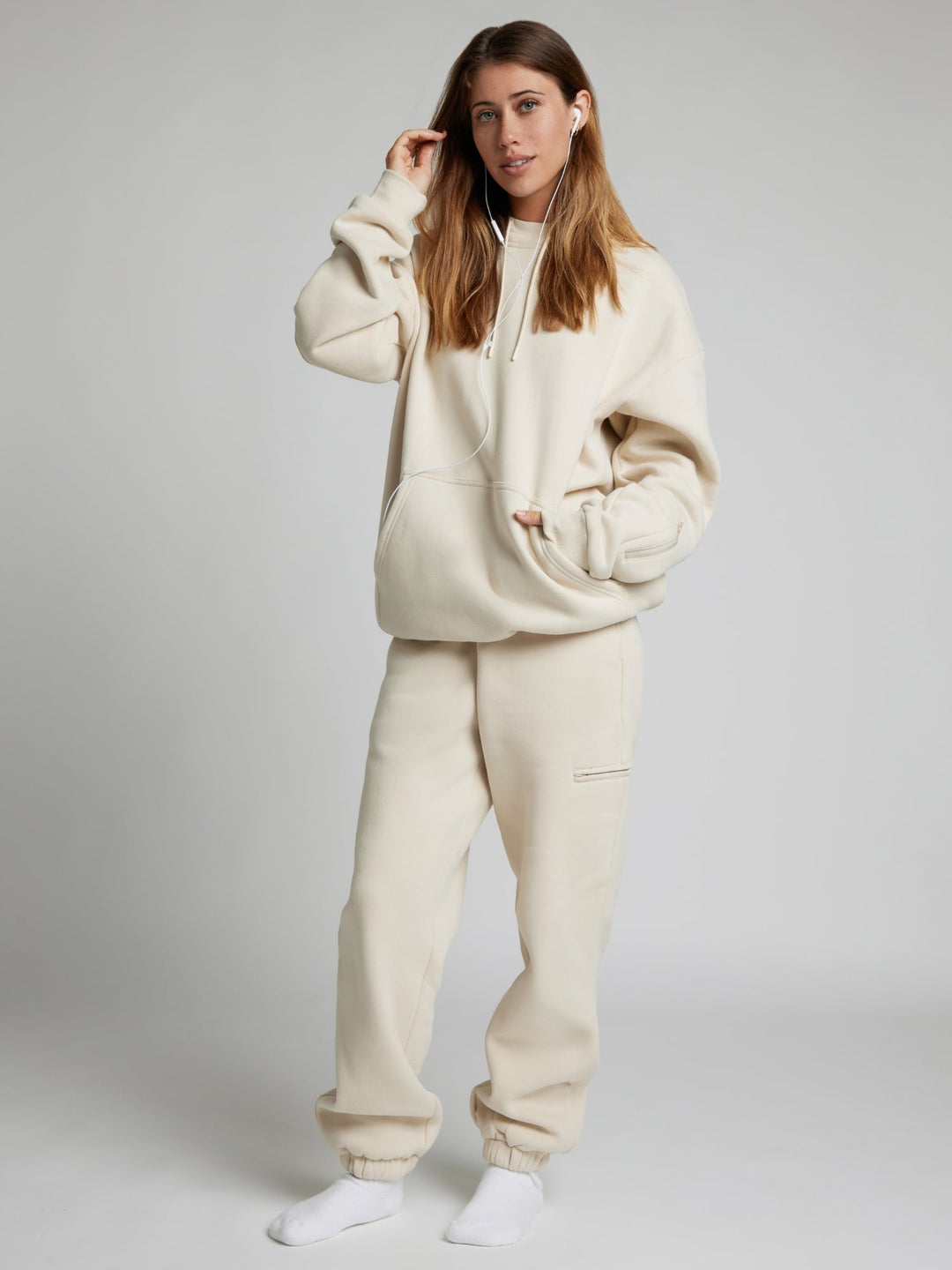 Drune | Bequemer Reise-Hoodie mit Flugmodus-Grafik