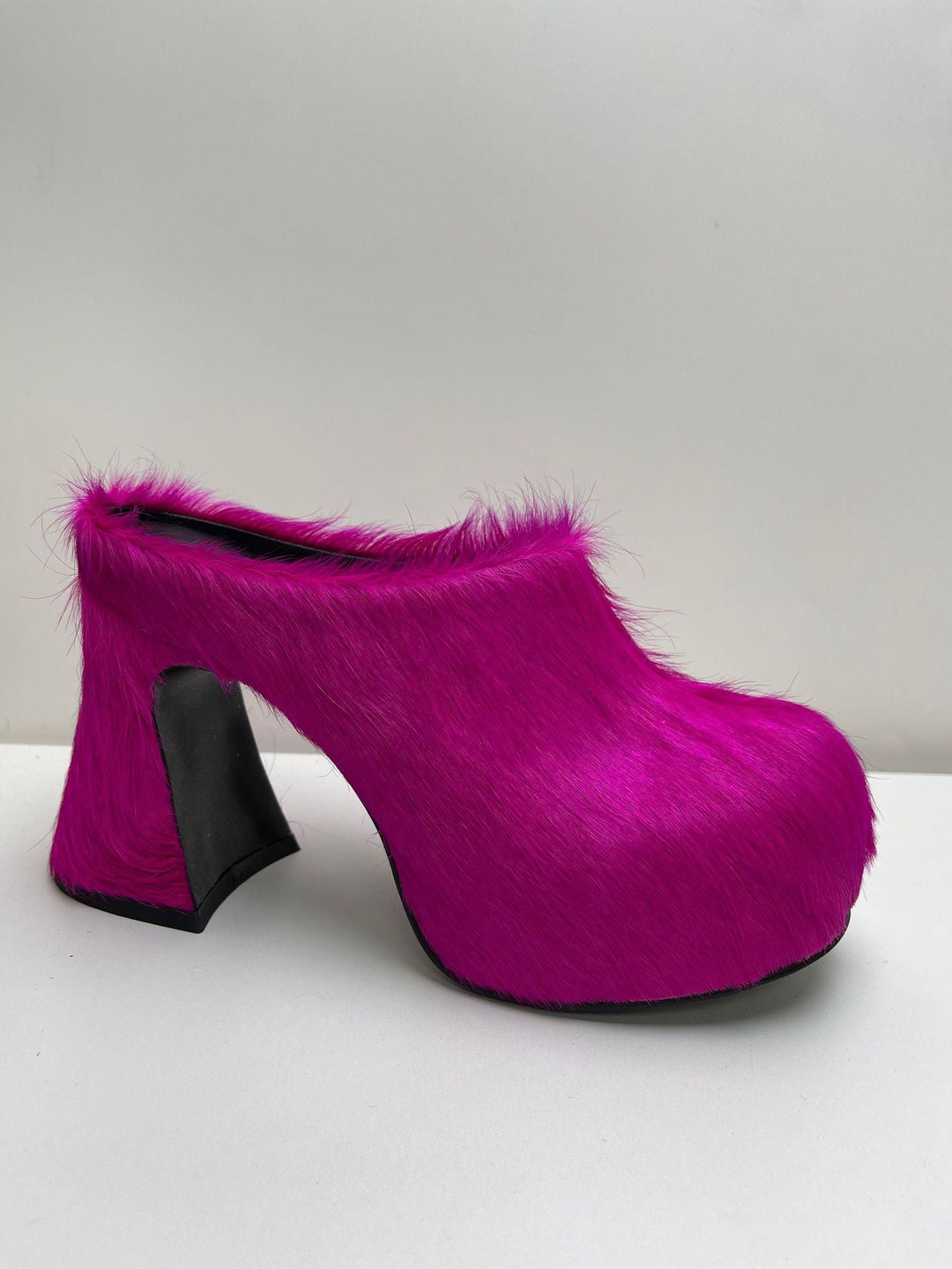 Drune | Geschlossene Zehe Rosshaar Chunky Heel Wasserdichte Plattform Slipper
