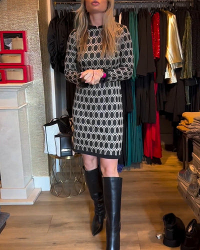 Drune | Polka Dot Print und Knielang