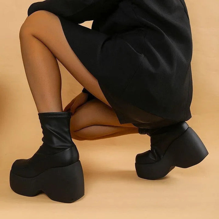 Drune | Chelsea boot with elastic wedge heel made of leather