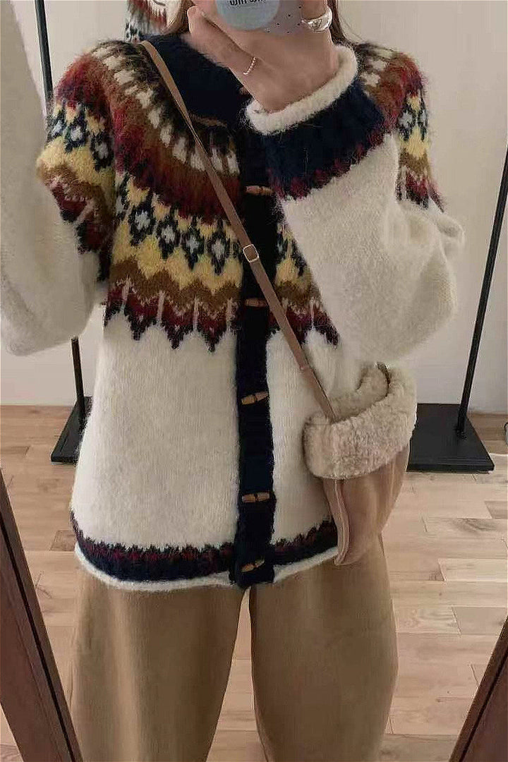 Drune | Rundhals Fair Isle Weihnachten Hornknopf Strickjacke