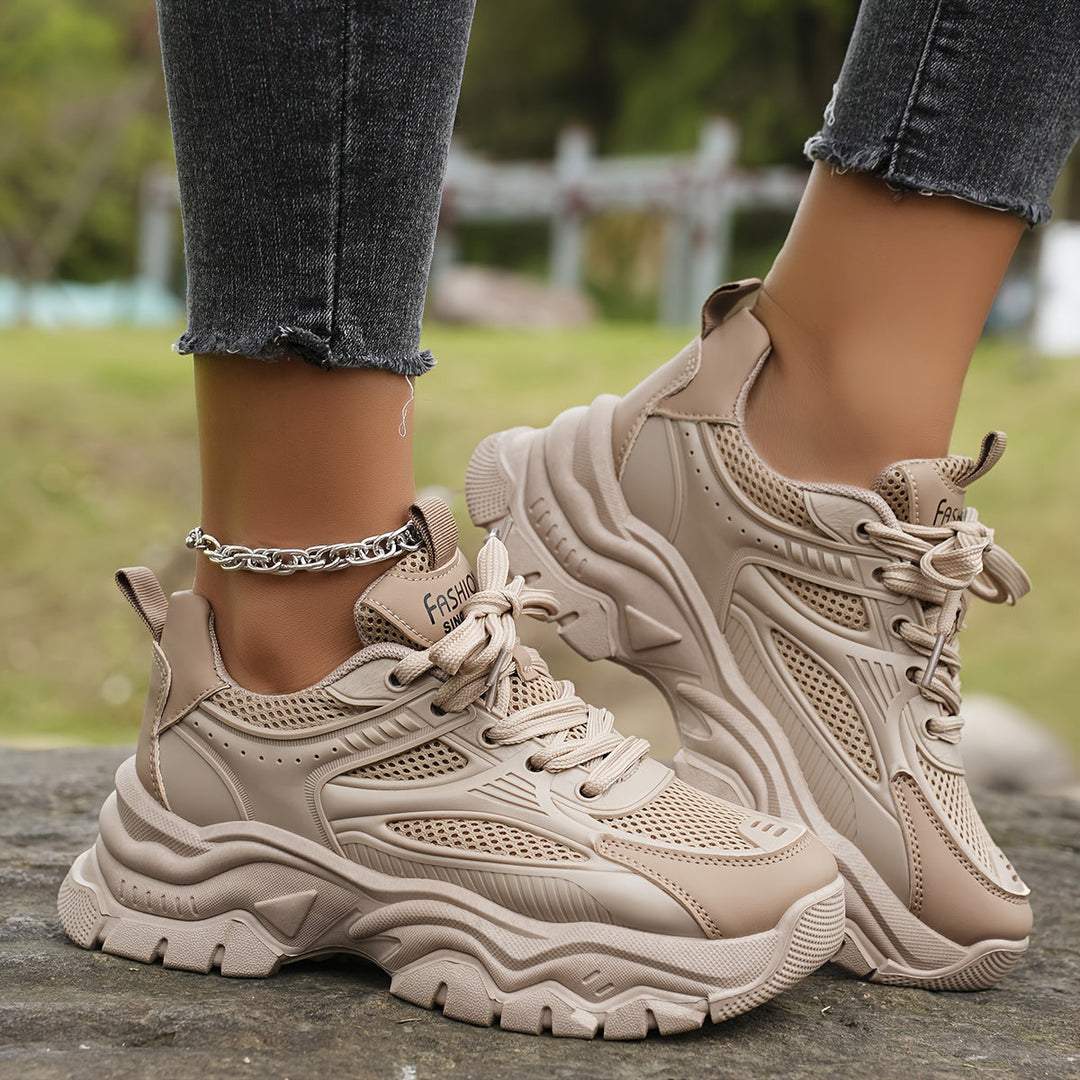 Drune | Plateau Sneakers mit Modernem Look