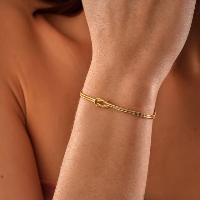 Drune | Elegantes Liebesknoten Armband für Damen