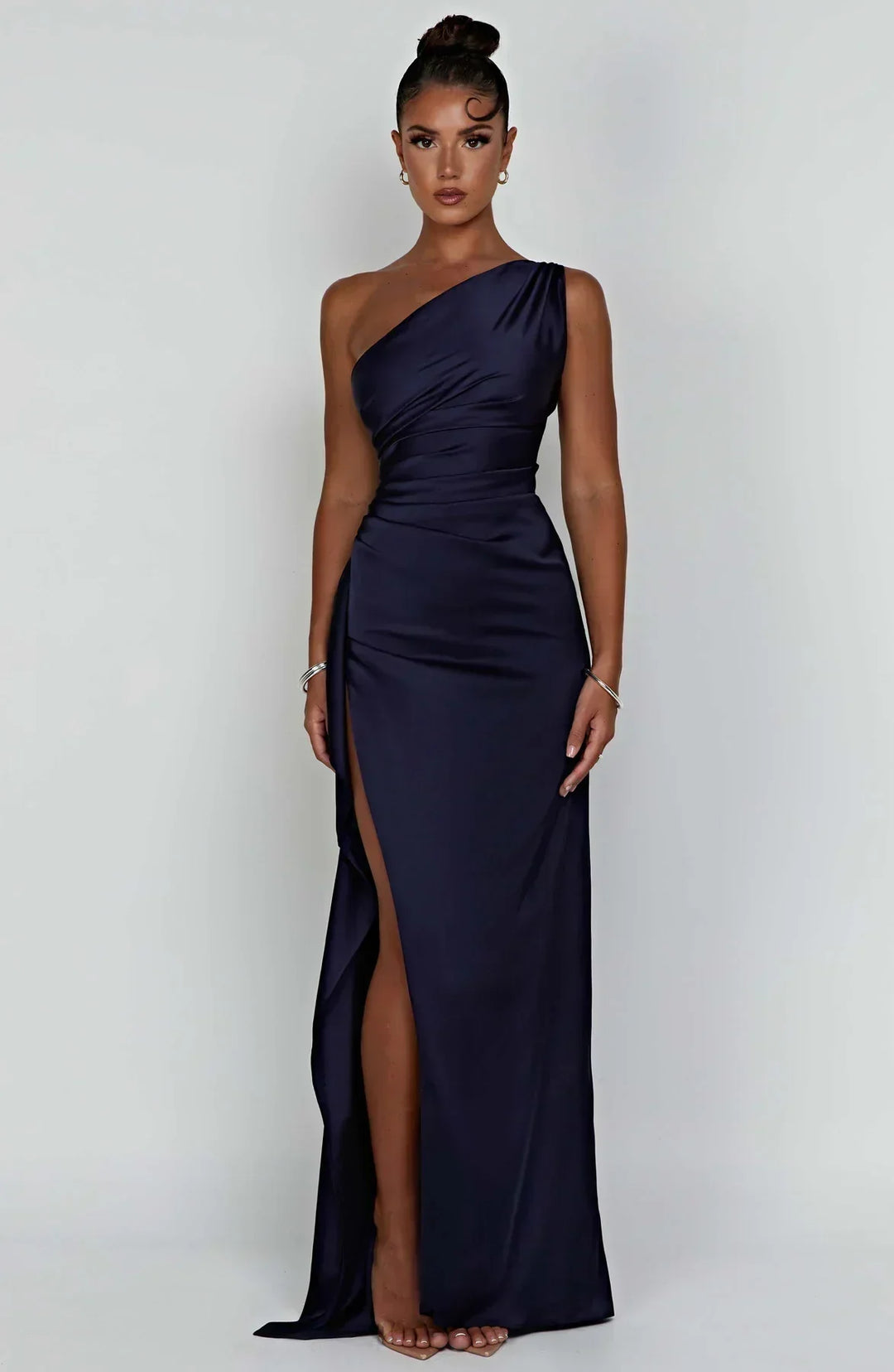 Drune | One-Shoulder-Schlitzkleid Aus Satin